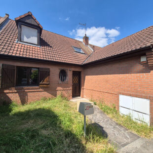 Maison Ronchin semi individuelle avec garage  Sous compromis 