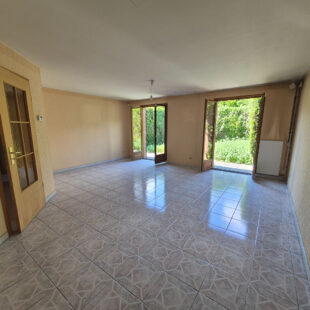 Maison Ronchin semi individuelle avec garage  Sous compromis 