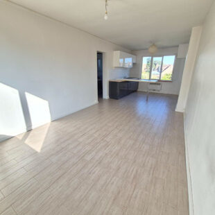 Métro Lomme Bourg : T2 de 44m2 lumineux et rénové Métro Lomme Bourg : T2 de 44m2 lumineux et rénové