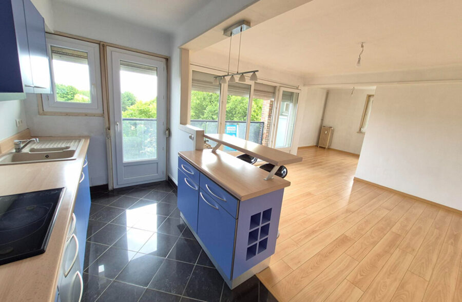 BOIS BLANC – APPARTEMENT T3 AVEC BALCON