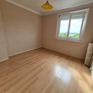 BOIS BLANC – APPARTEMENT T3 AVEC BALCON