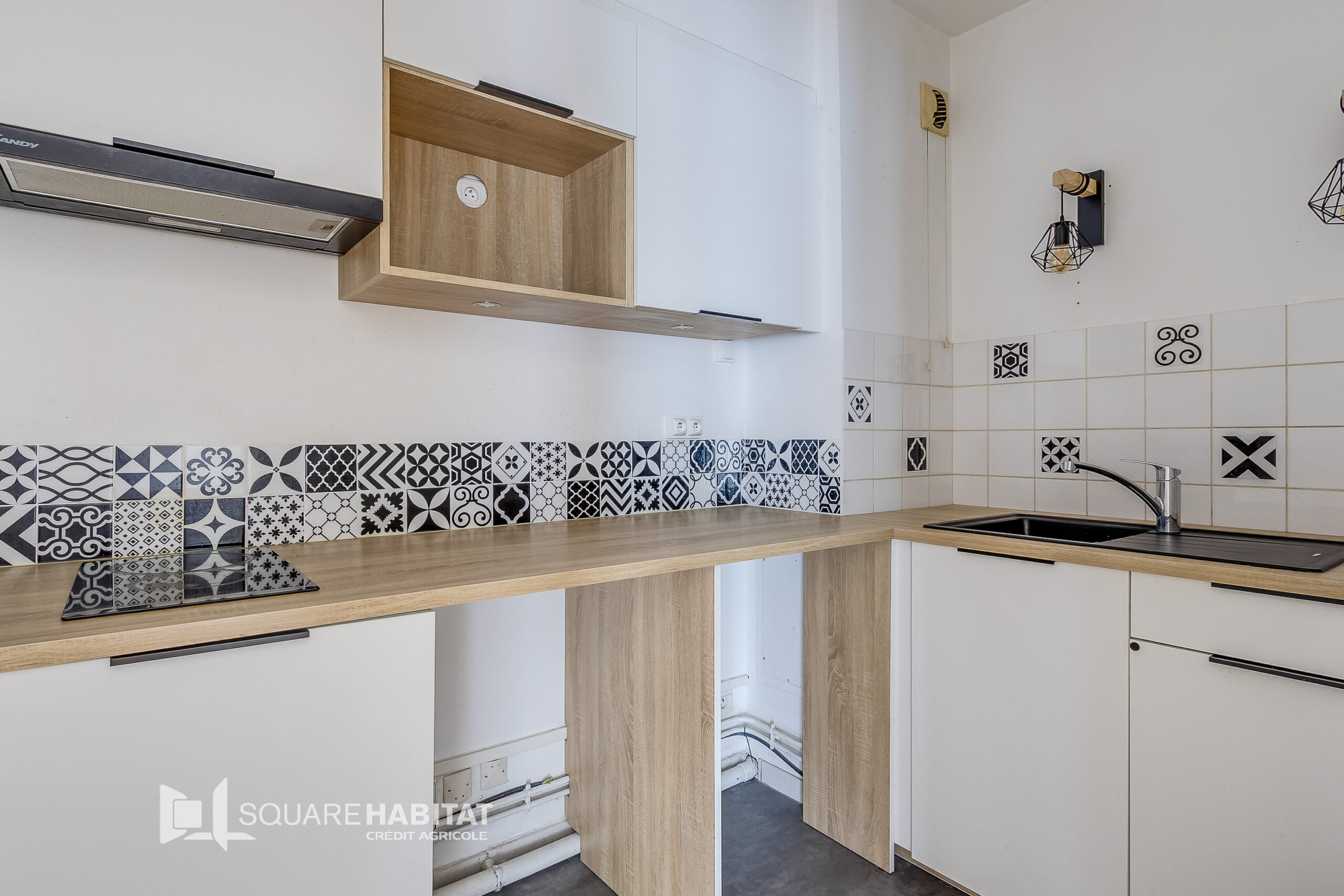 Appartement de type 2 avec balcons, parking et cave