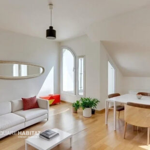 Appartement de type 2 avec balcons, parking et cave