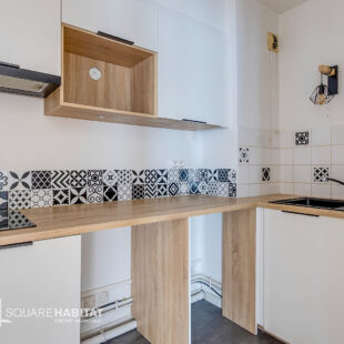 Appartement de type 2 avec balcons, parking et cave