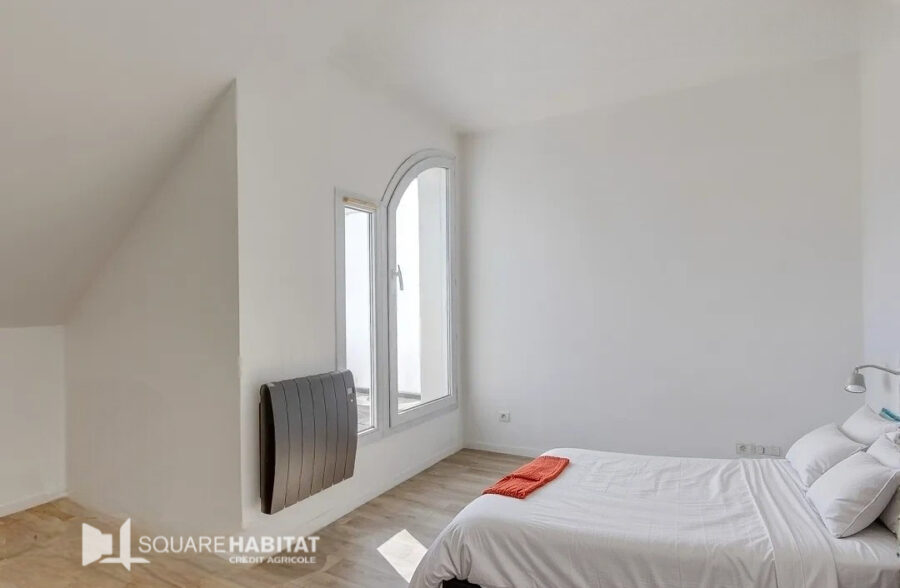 Appartement de type 2 avec balcons, parking et cave