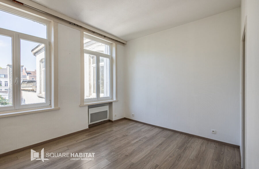 BOULEVARD DE LA LIBERTE : JOLI T2 TRAVERSANT DE 50,51 M²
