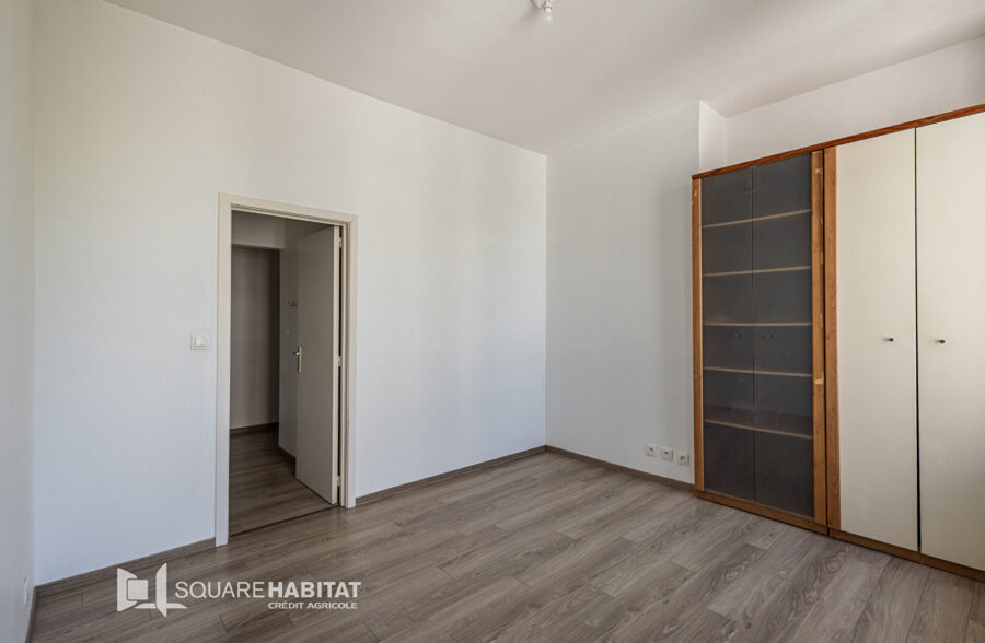 BOULEVARD DE LA LIBERTE : JOLI T2 TRAVERSANT DE 50,51 M²