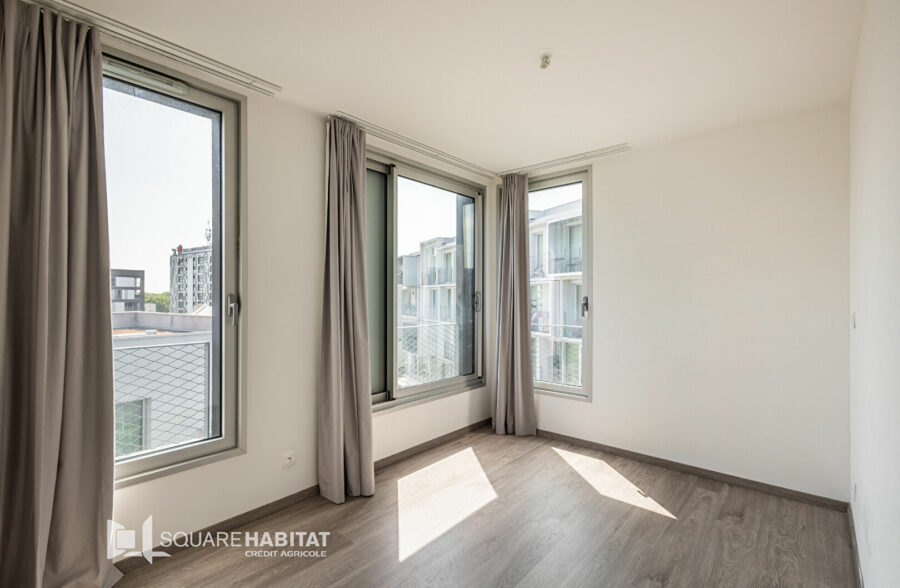 Appartement t4 de 85m² avec loggia et parking – résidence récente (2018)
