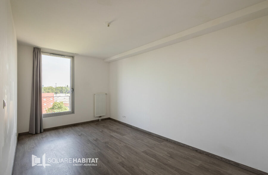 Appartement t4 de 85m² avec loggia et parking – résidence récente (2018)