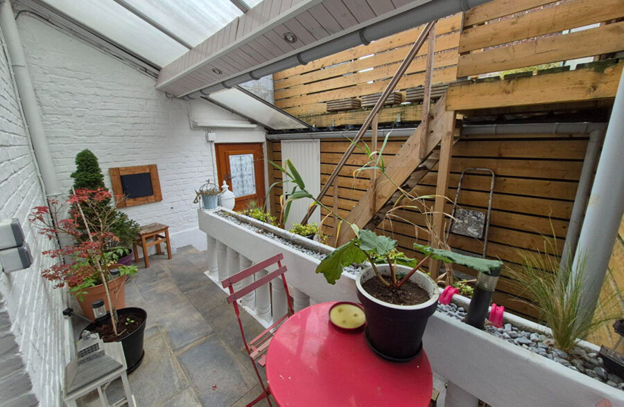 Croix, maison 2 chambres + bureau, terrasse et garage