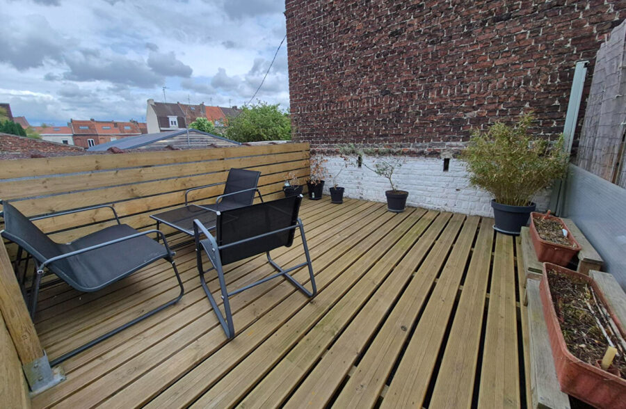 Croix, maison 2 chambres + bureau, terrasse et garage