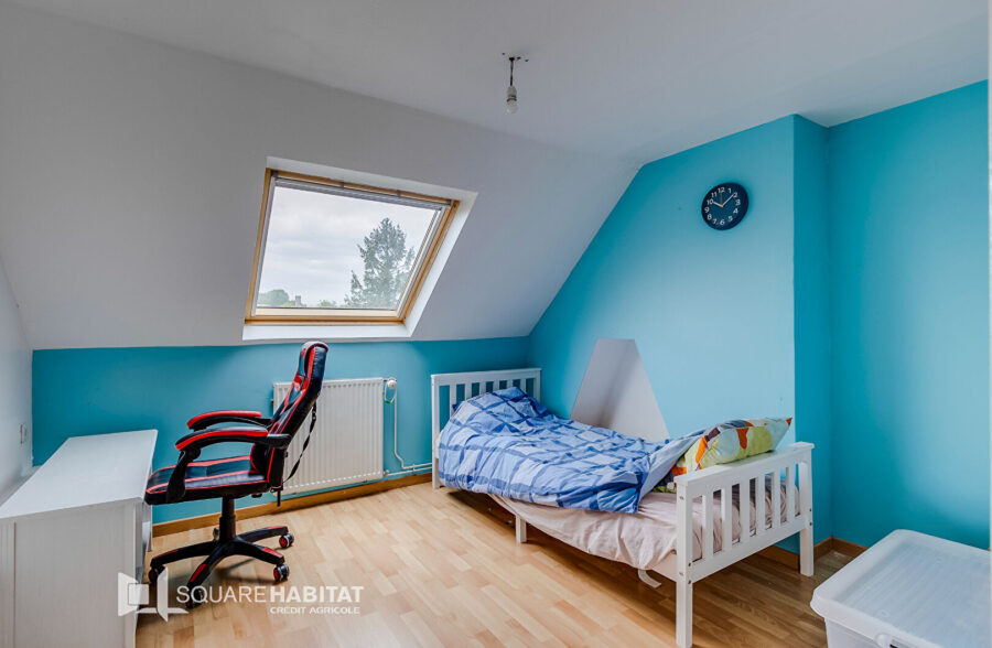 Maison 4 chambres  beau  quartier