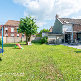 LONGERE SEMI PLAIN PIED DE 148 M²