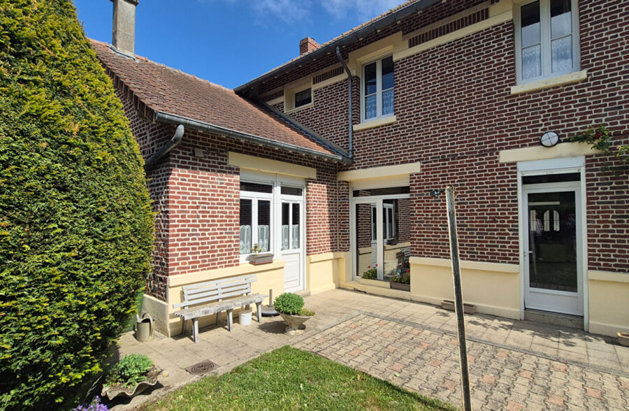 Maison Feuchy 8 pièce(s) 241 m2