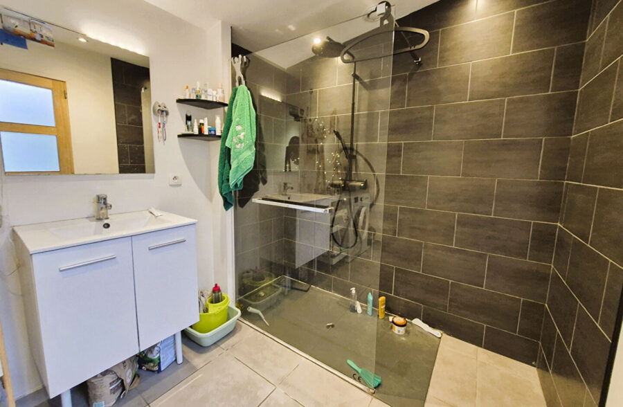 Maison deux chambres  vendue louée