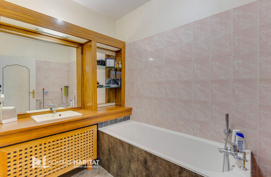 Appartement Lille T3 avec balcon et parking