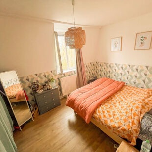 Vous cherchez du cachet – Maison de 121m², 3 (voir 4 )chambres et jardin.