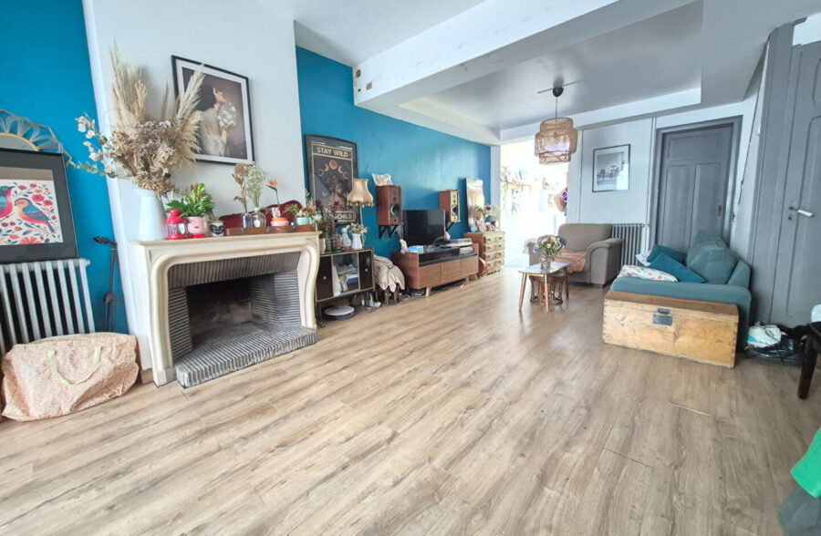 Vous cherchez du cachet – Maison de 121m², 3 (voir 4 )chambres et jardin.