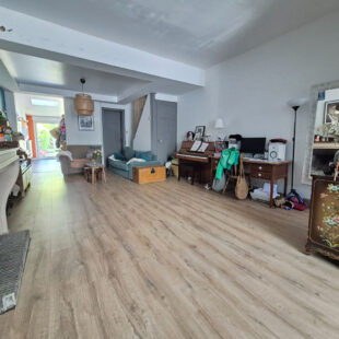 Vous cherchez du cachet – Maison de 121m², 3 (voir 4 )chambres et jardin.