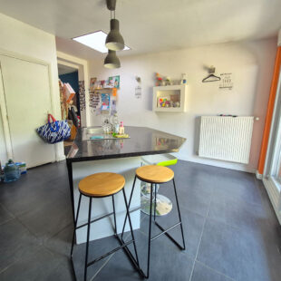 Vous cherchez du cachet – Maison de 121m², 3 (voir 4 )chambres et jardin.