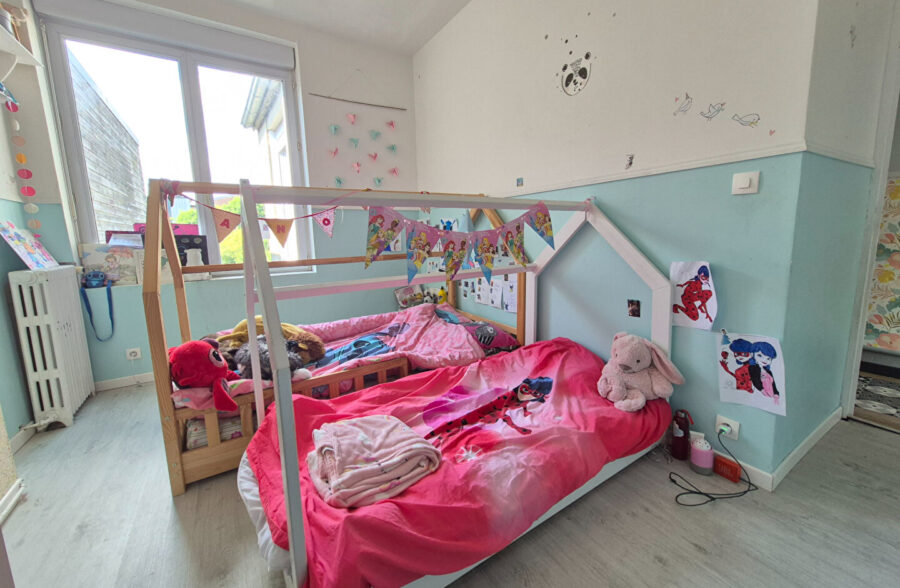 Vous cherchez du cachet – Maison de 121m², 3 (voir 4 )chambres et jardin.