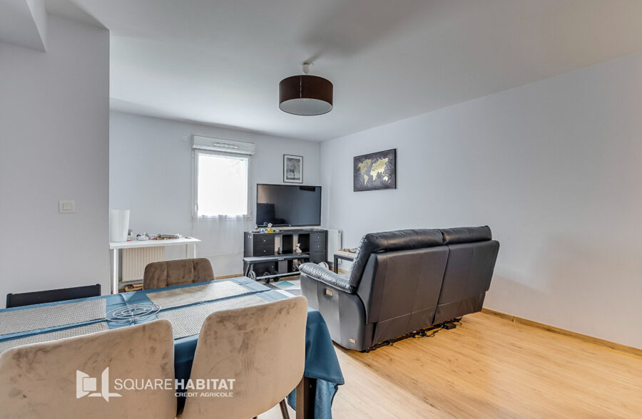 Joli T3 avec balcon et 2 parkings