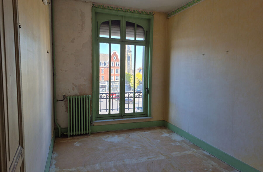 immeuble commercial et habitation