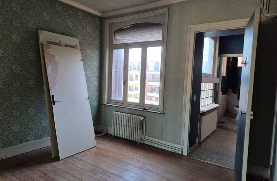 immeuble commercial et habitation