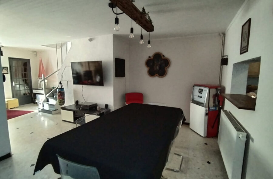 Maison lumineuse 3 chambres et bureau jardin garage 50m²
