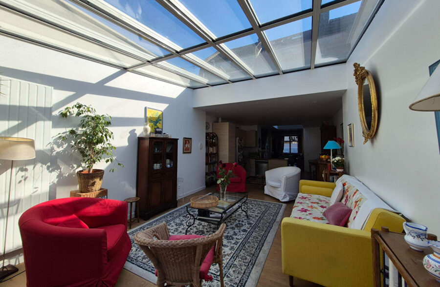 Croix centre, maison 135 m², 3 chambres, bureau et jardin