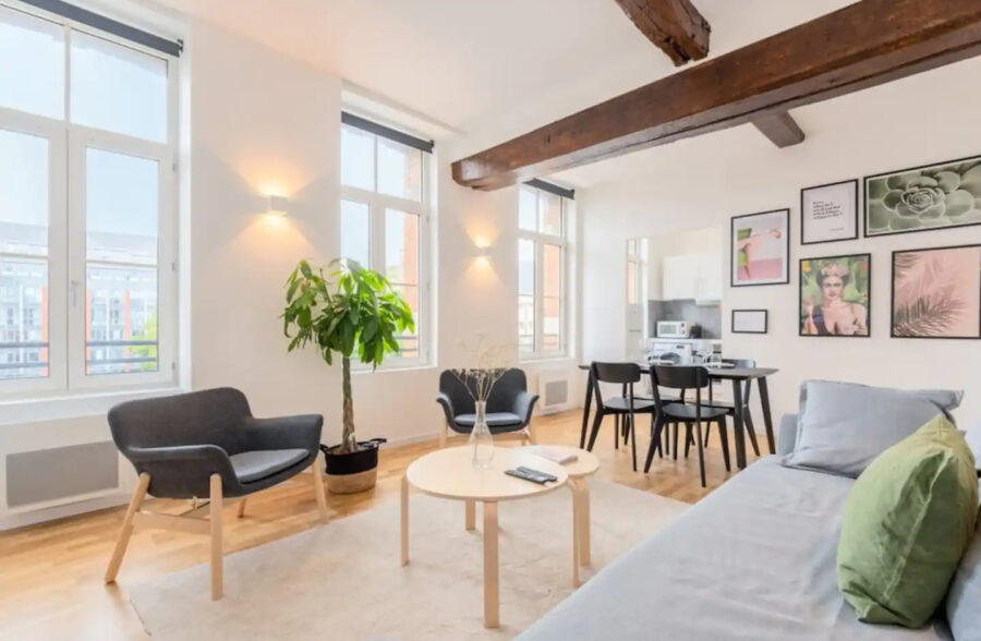 PLACE RIHOUR  SUPERBE APPARTEMENT DE TYPE 2