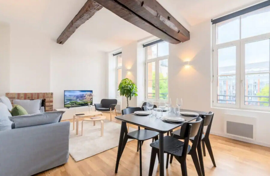 PLACE RIHOUR  SUPERBE APPARTEMENT DE TYPE 2
