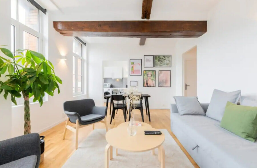 PLACE RIHOUR  SUPERBE APPARTEMENT DE TYPE 2