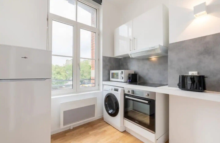 PLACE RIHOUR  SUPERBE APPARTEMENT DE TYPE 2