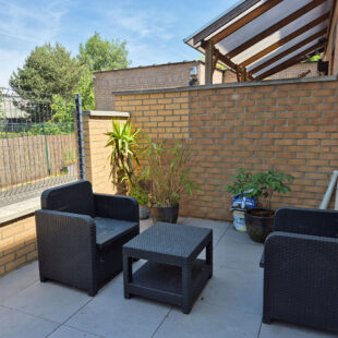 CHARMANTE MAISON DE 66 M² ENV – 2 CHS – TERRASSE SANS VIS-A-VIS
