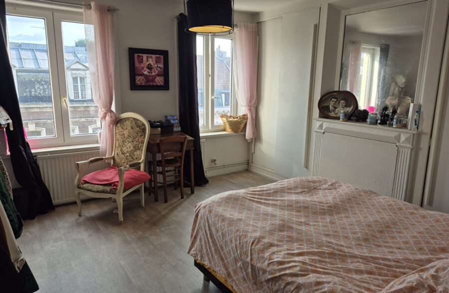 Roubaix bld de Cambrai, limite Croix 195 300 euros