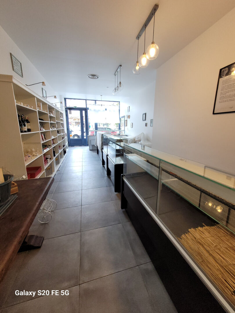 Local commercial 58 m²