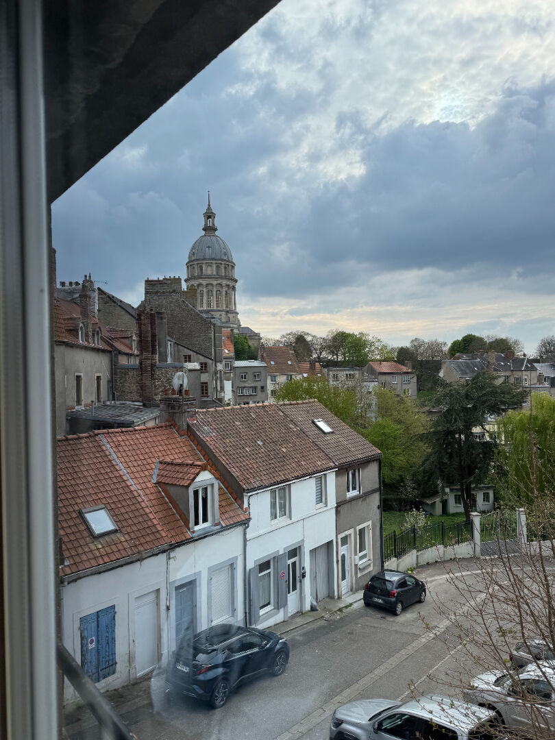 IMMEUBLE DE RAPPORT À VENDRE