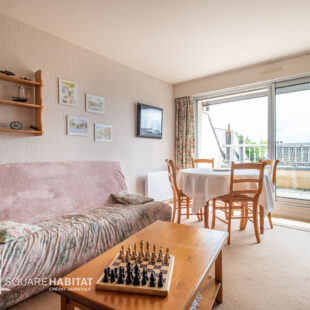 Duplex lumineux à Merlimont-Plage – 2 chambres, terrasse plein sud, parking.