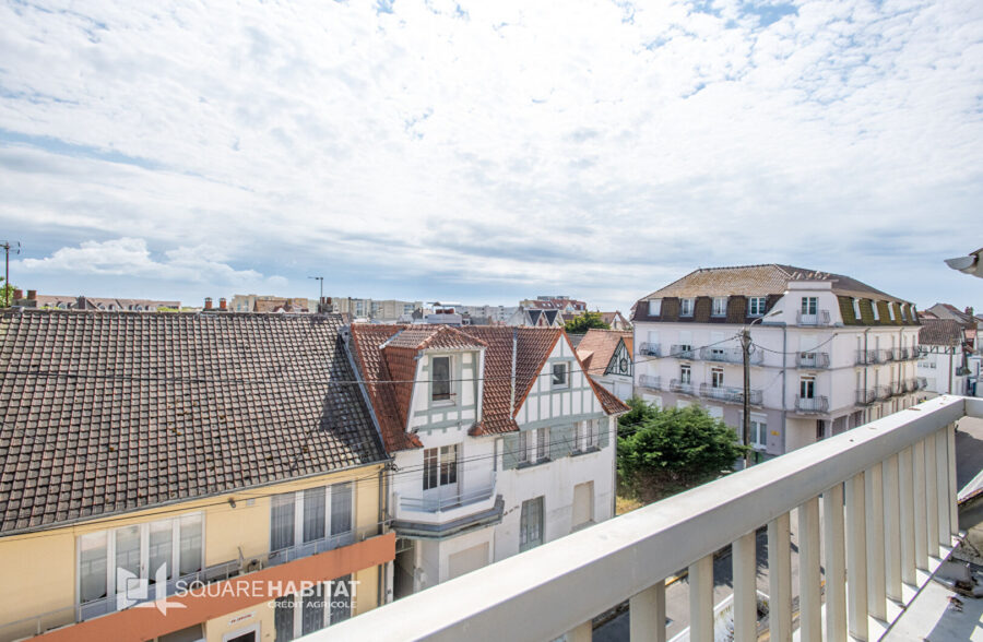 Duplex lumineux à Merlimont-Plage – 2 chambres, terrasse plein sud, parking.