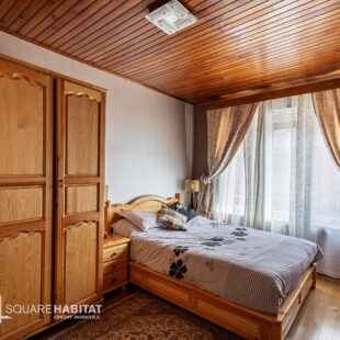 Lomme proche métro : maison 5 chambres, bureau, garage et grand jardin