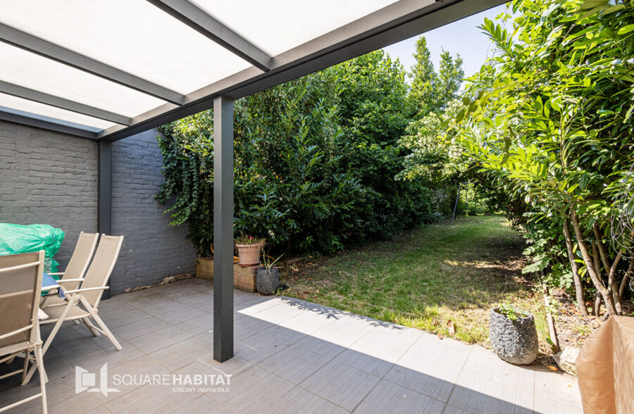 Lomme proche métro : maison 5 chambres, bureau, garage et grand jardin