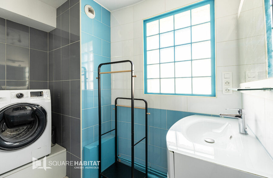 LILLE VAUBAN – NATIONALE: T3 + balcon +cave et parking