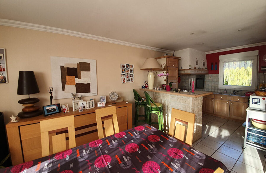 Appartement  T3 de 73 m2 + local commercial de 44 m² avec garage