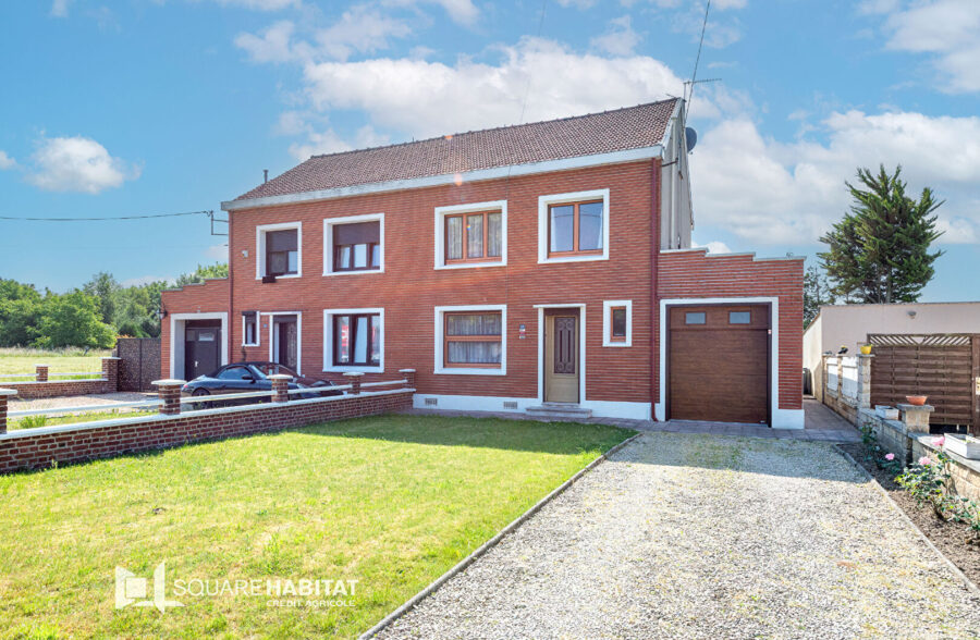 MAISON SEMI INDIVIDUELLE AVEC GARAGE