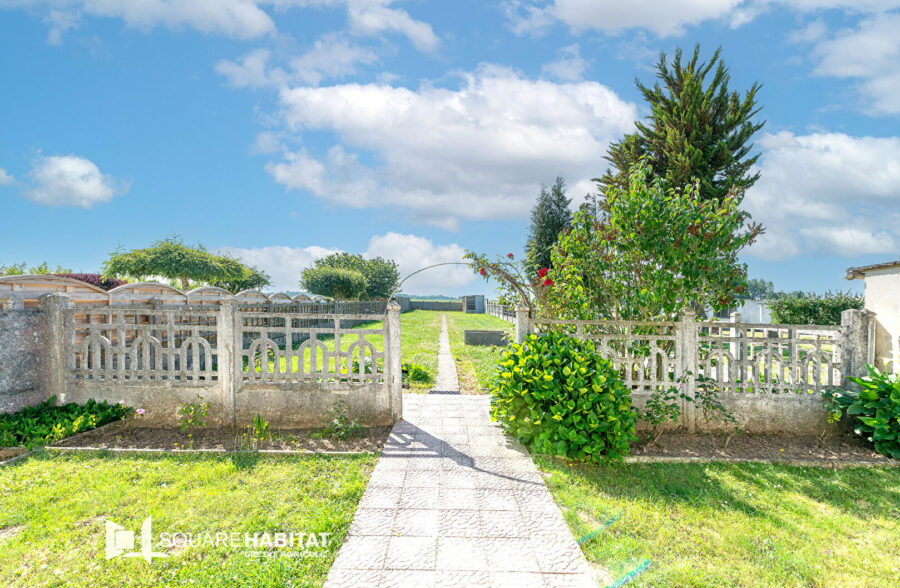 MAISON SEMI INDIVIDUELLE AVEC GARAGE &nbsp;Sous compromis&nbsp;