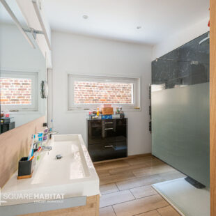 LONGERE INDIVIDUELLE DE 123 M²