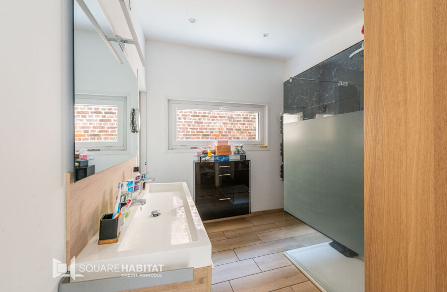 LONGERE INDIVIDUELLE DE 123 M²