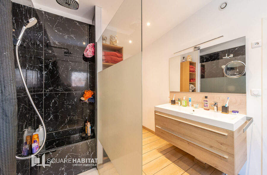 LONGERE INDIVIDUELLE DE 123 M²