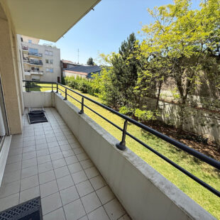 Centre-ville, appartement T2 avec balcon et cave